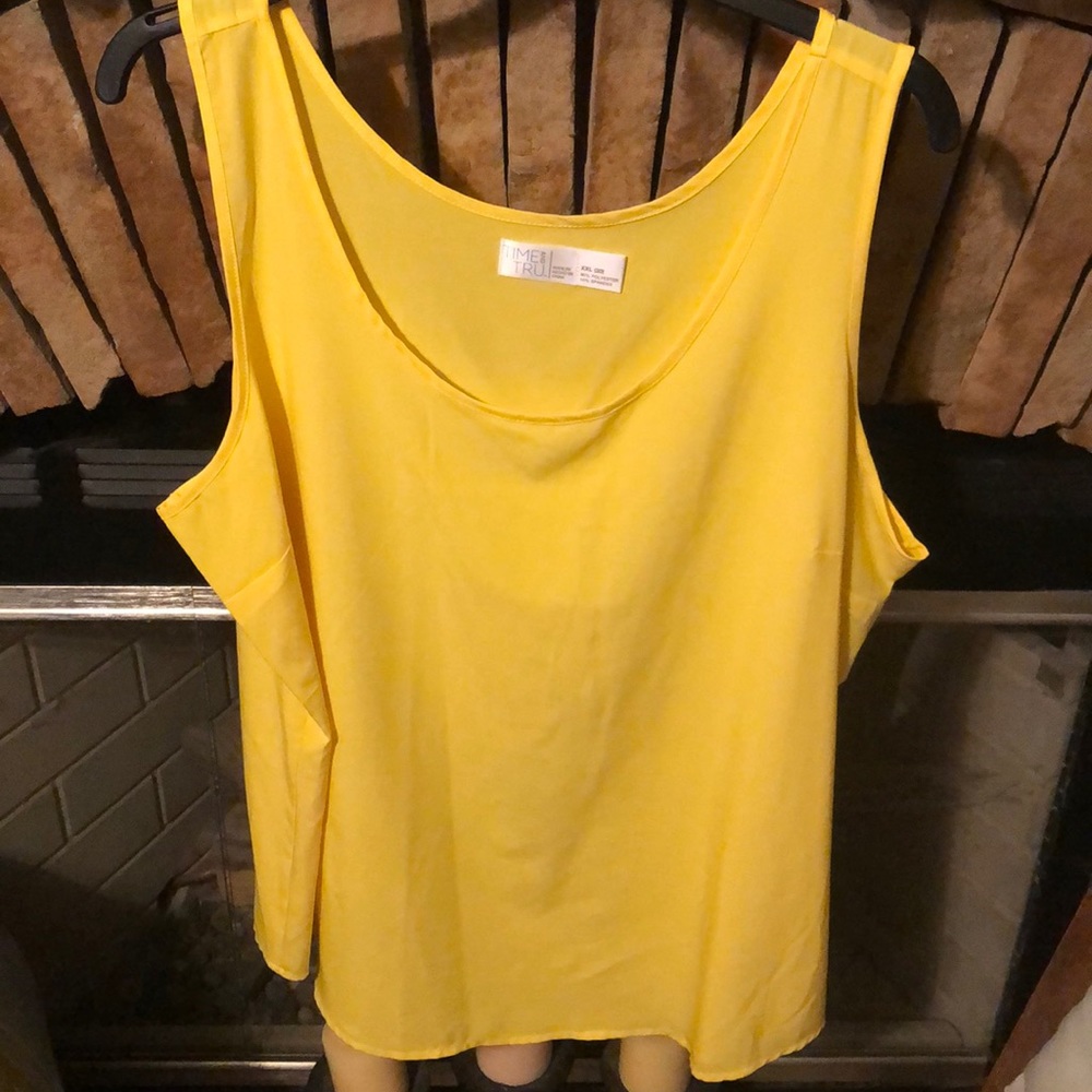 Yellow tank top (size XXL)
